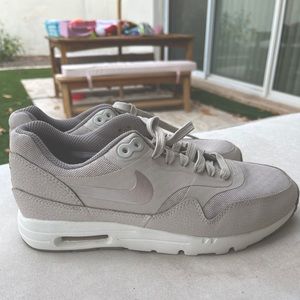 Nike Air Max Women’s